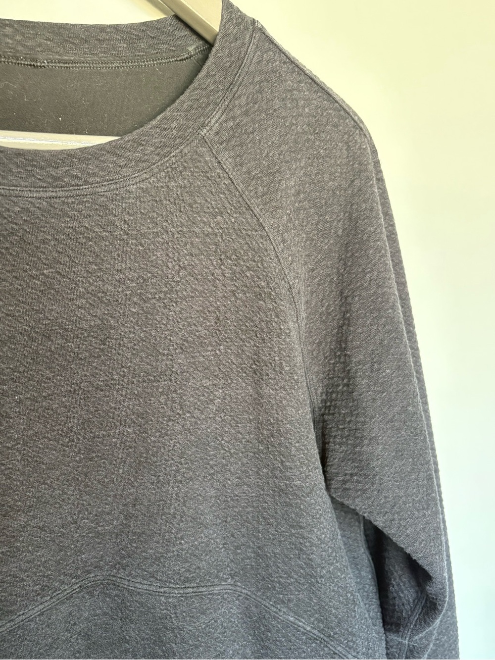 Lululemon textured pullover - Picture 2 of 5